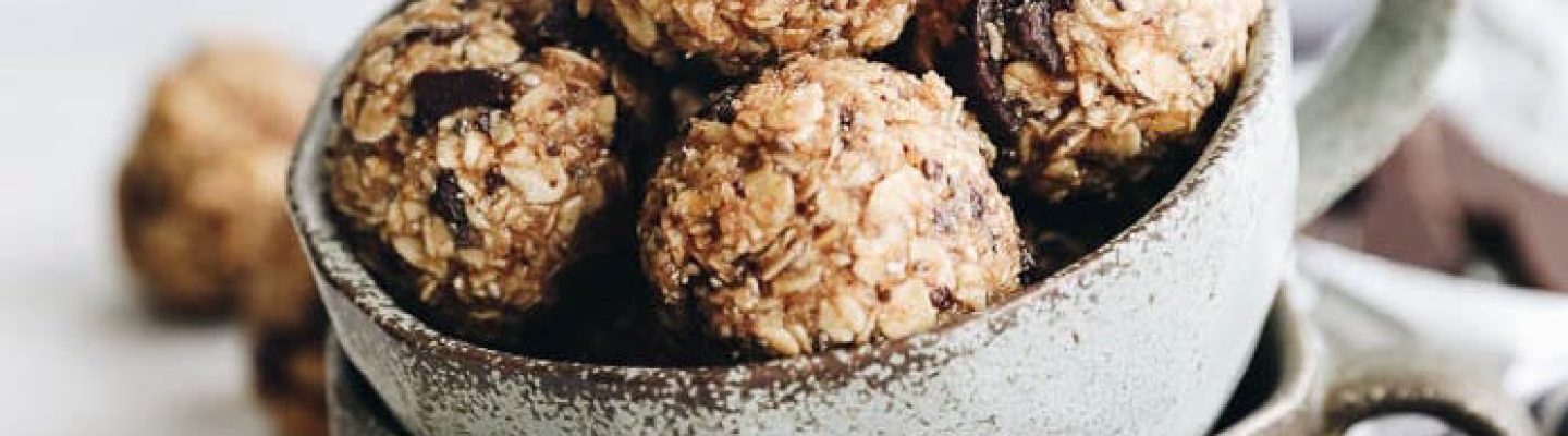 energy balls with peanut butter powerball